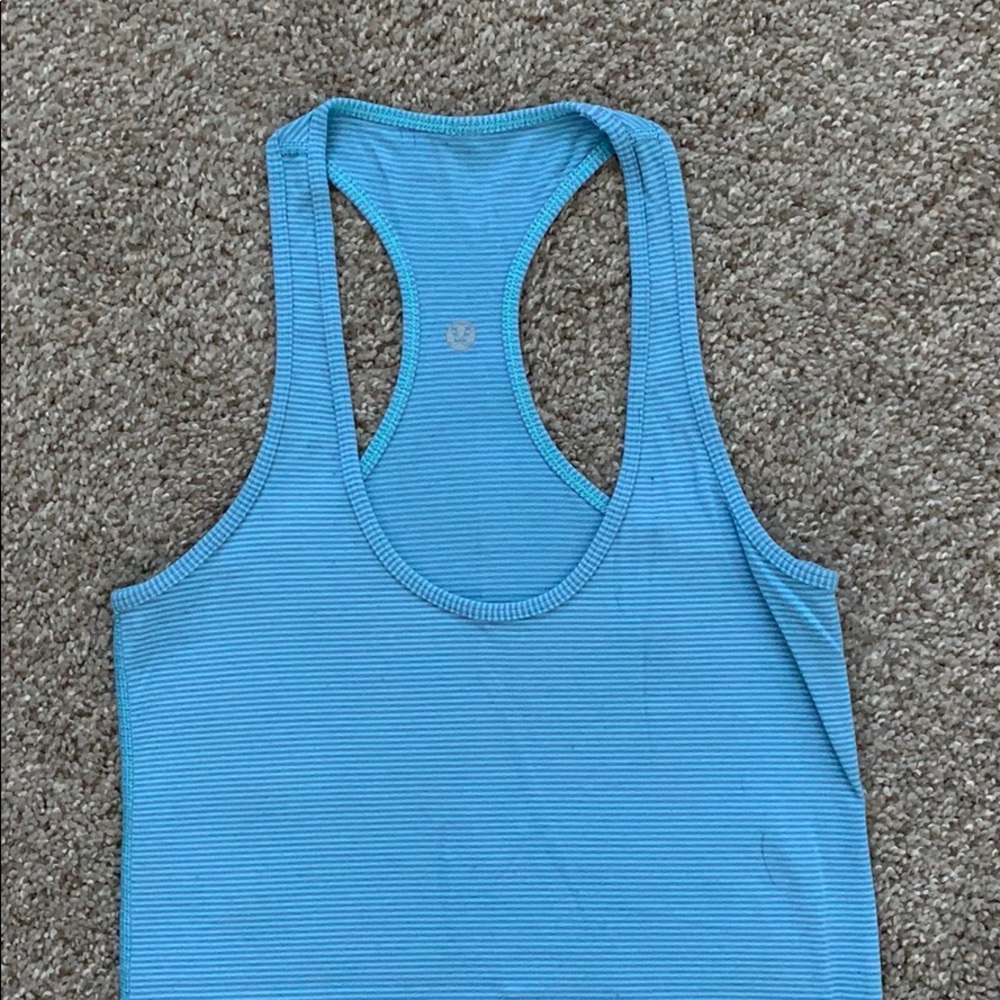 Lulu lemon tank sz 4 🍋